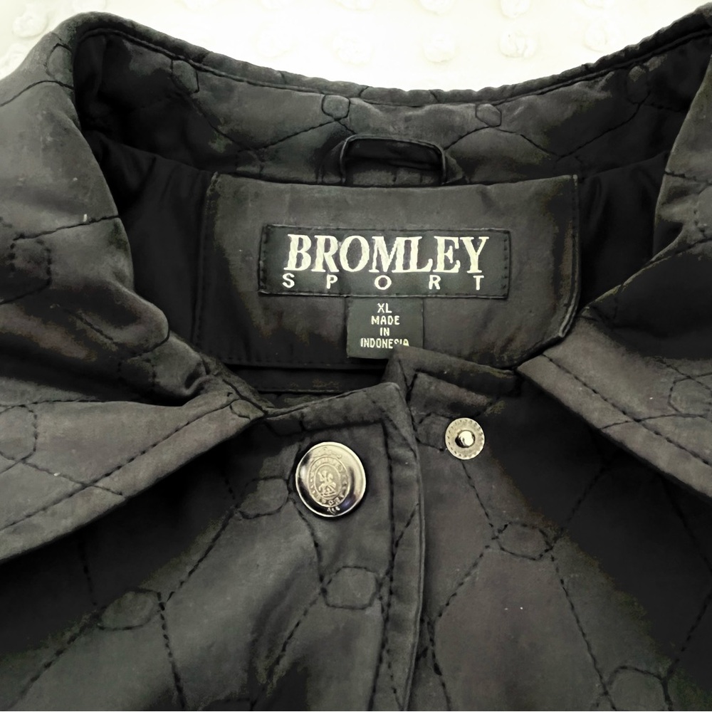 Bromley Sport Jacket Womens XL Black Quilted Snap Up Zip Pockets Thermolite - Picture 3 of 7